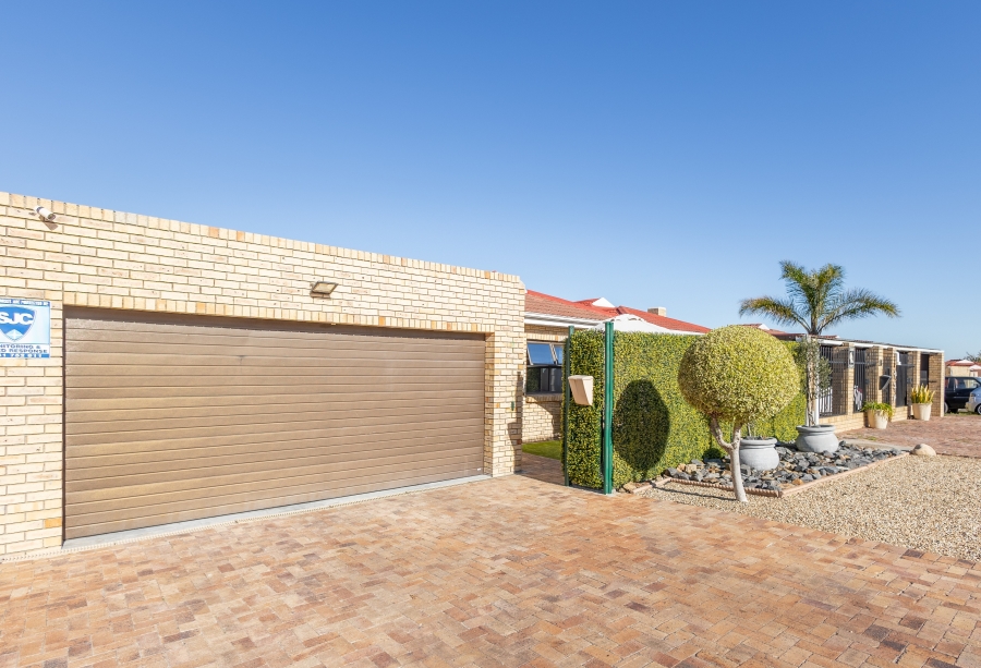 3 Bedroom Property for Sale in Normandie Western Cape